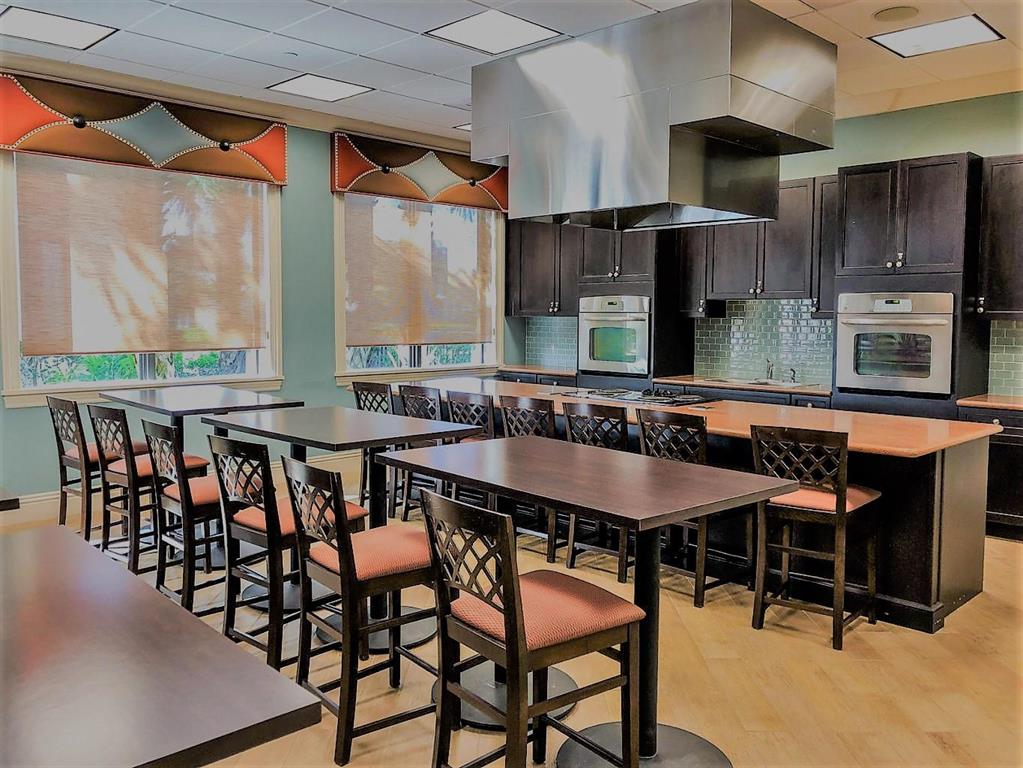 VALENCIA RESERVE - Residential