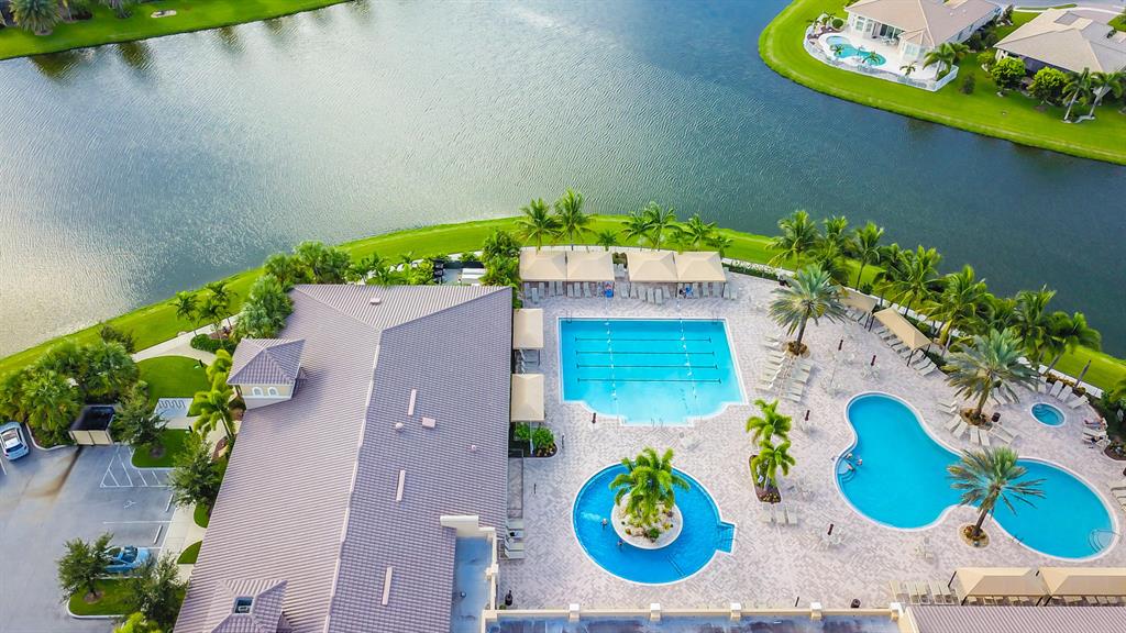 VALENCIA RESERVE - Residential