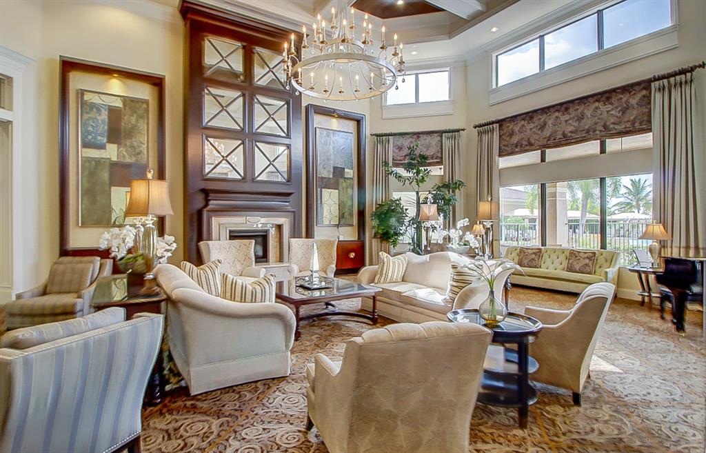 VALENCIA RESERVE - Residential