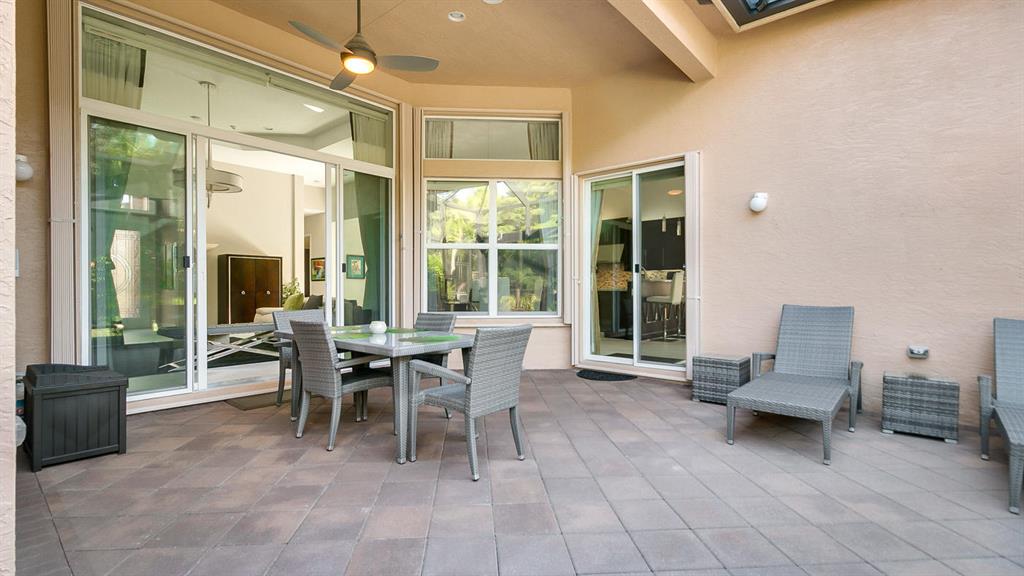 VALENCIA RESERVE - Residential