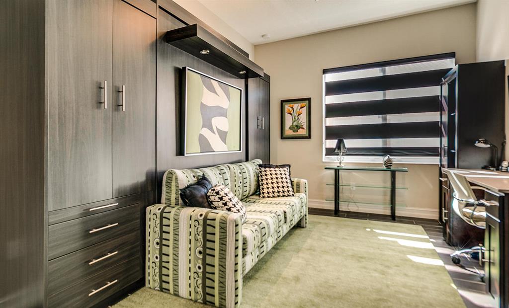 VALENCIA RESERVE - Residential