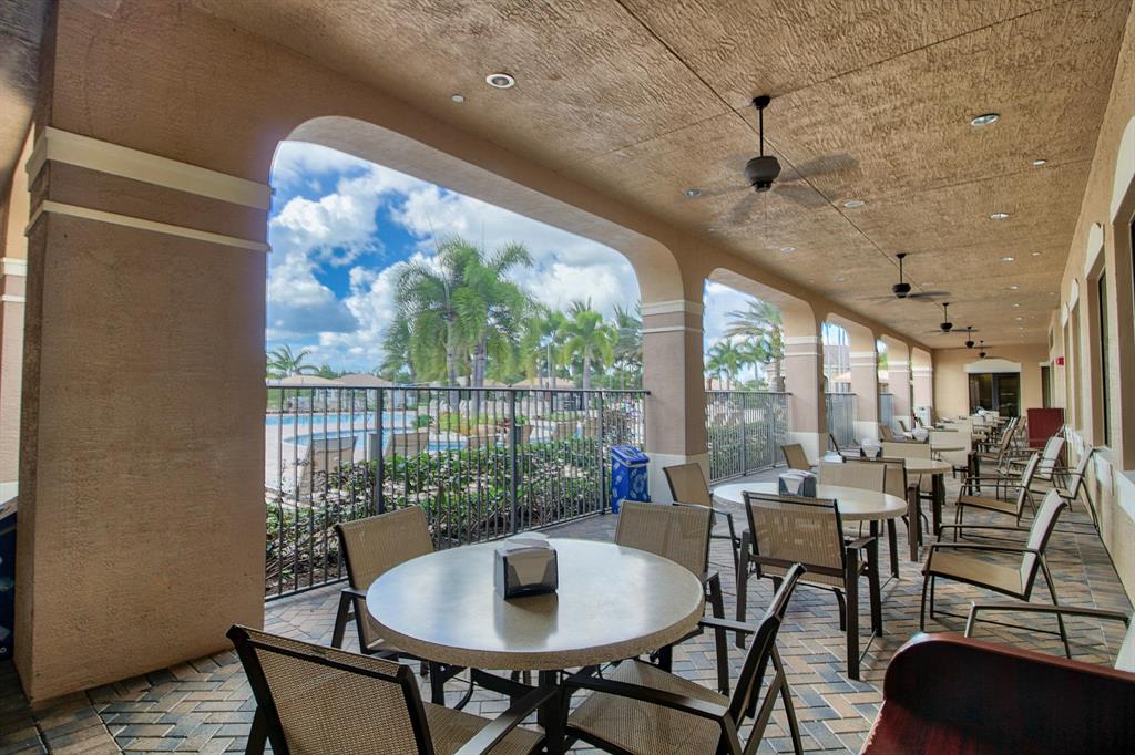 VALENCIA RESERVE - Residential