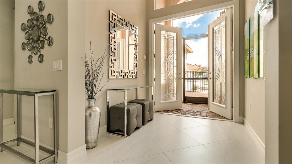 VALENCIA RESERVE - Residential