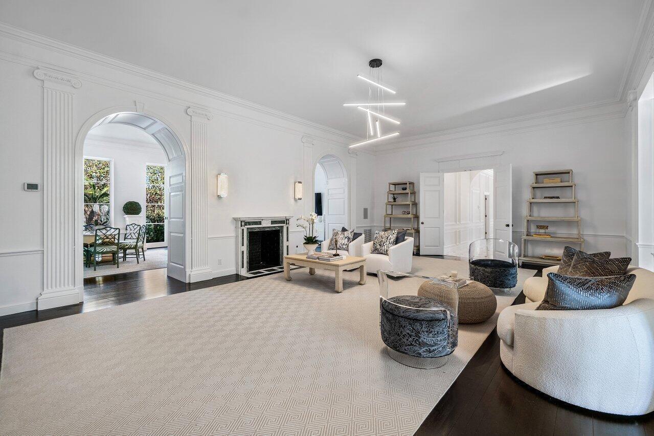 REGENTS PARK IN - Residential Lease