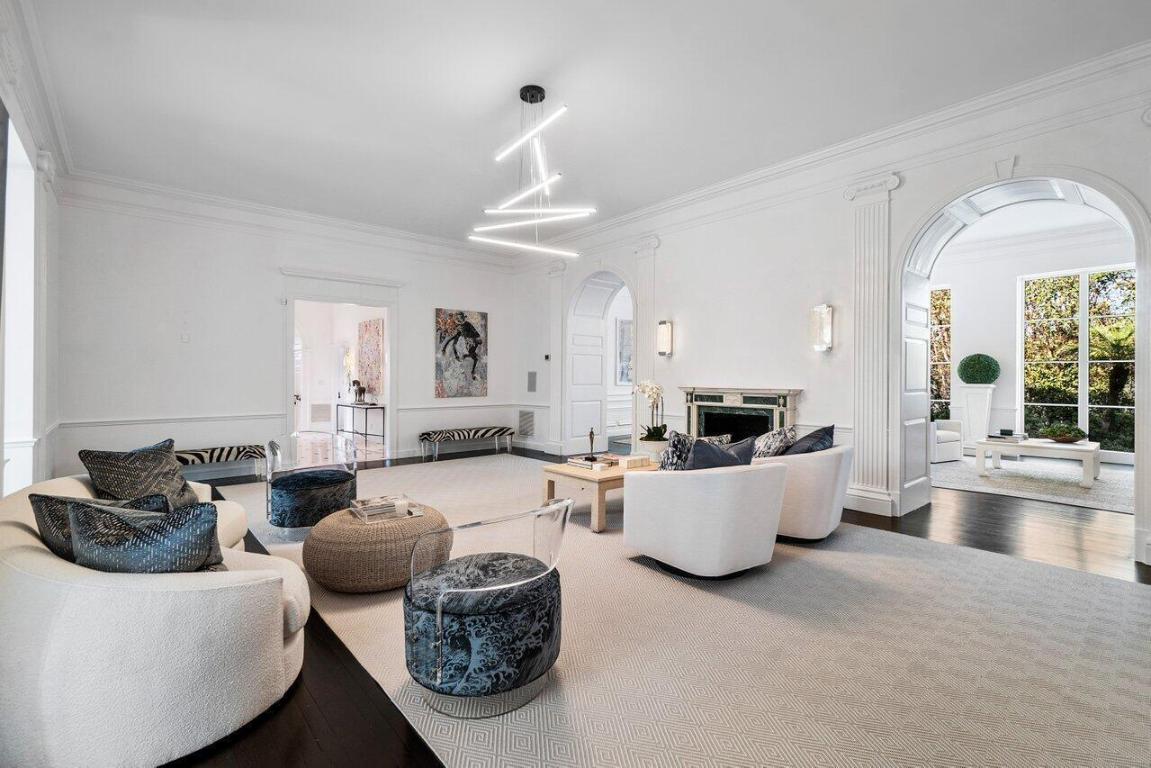 100 Regents Park Road