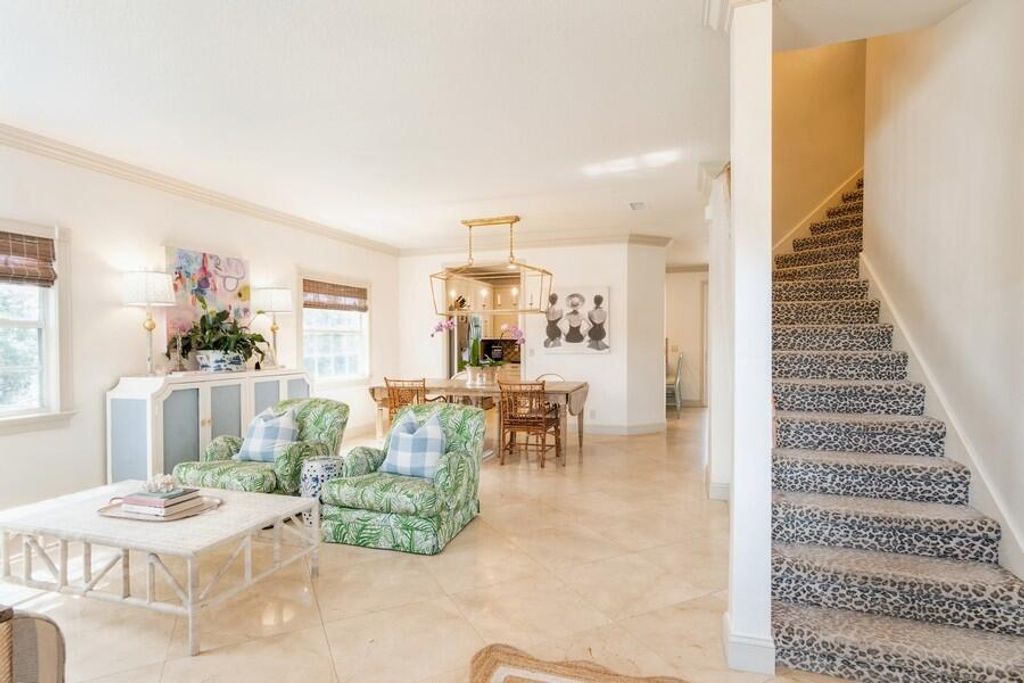 Photo of 6031 Robinson Street, Jupiter, FL 33458 (MLS # R11158309)