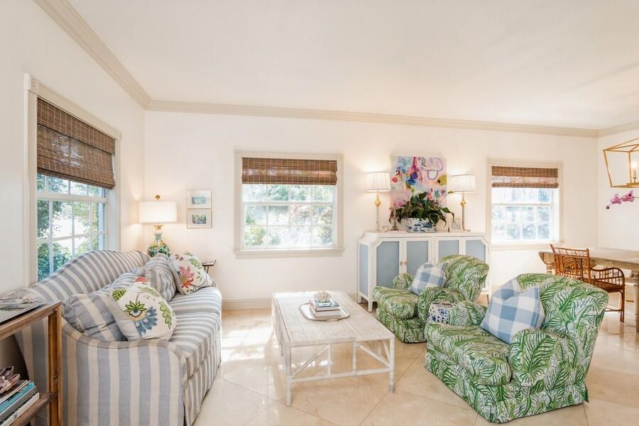 6031 Robinson Street