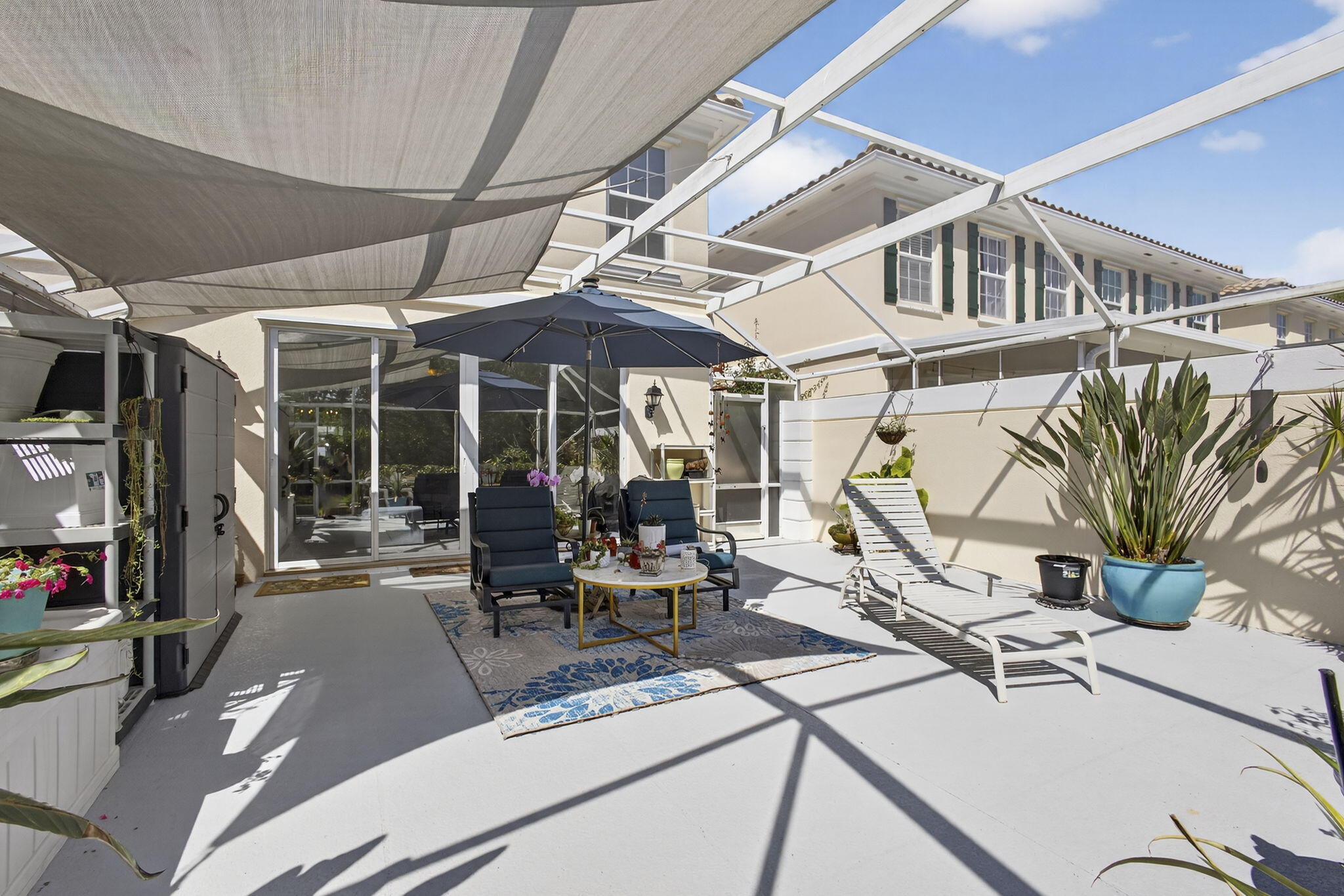 CATALINA LAKES - Residential