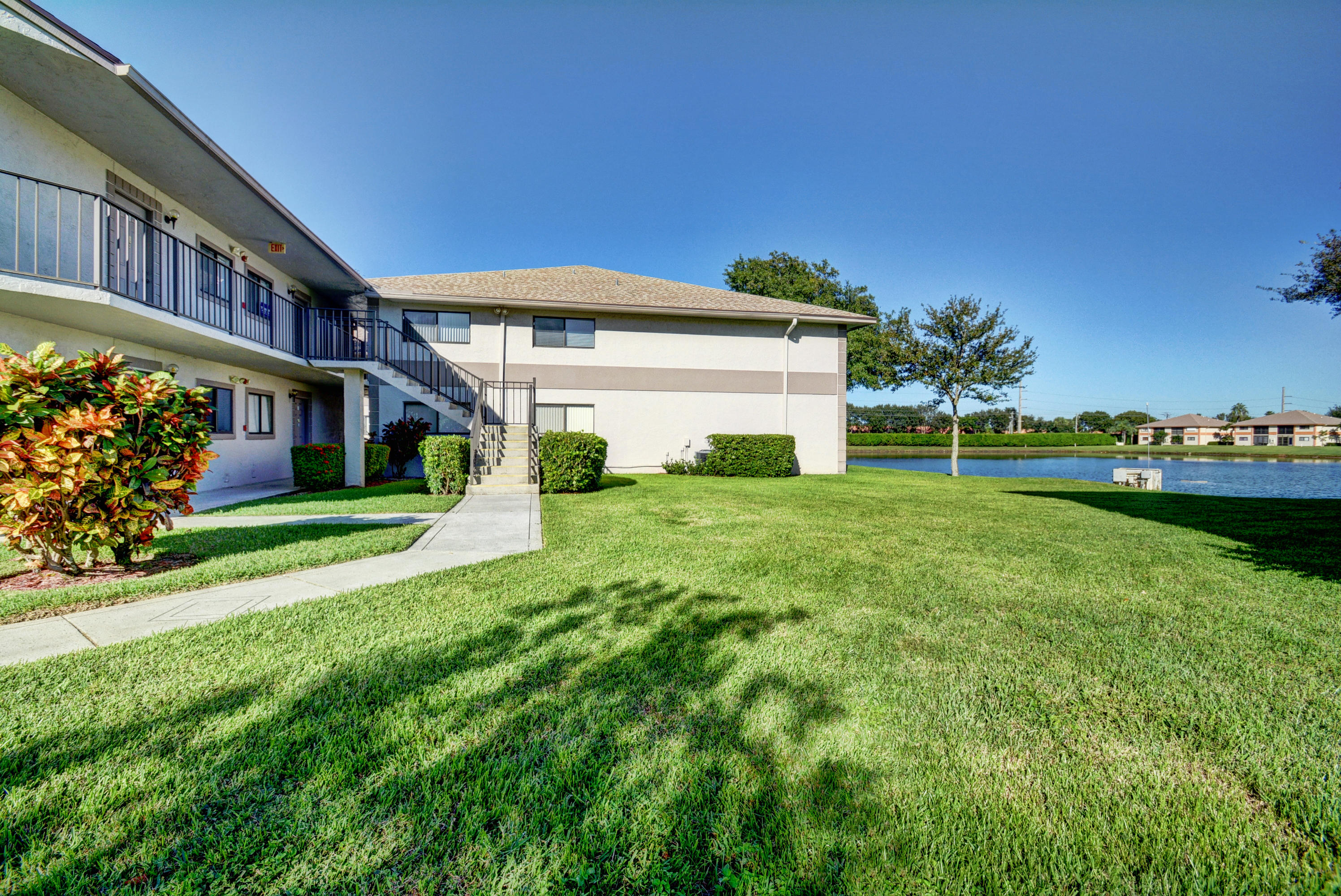 LAKES OF DELRAY - Residential