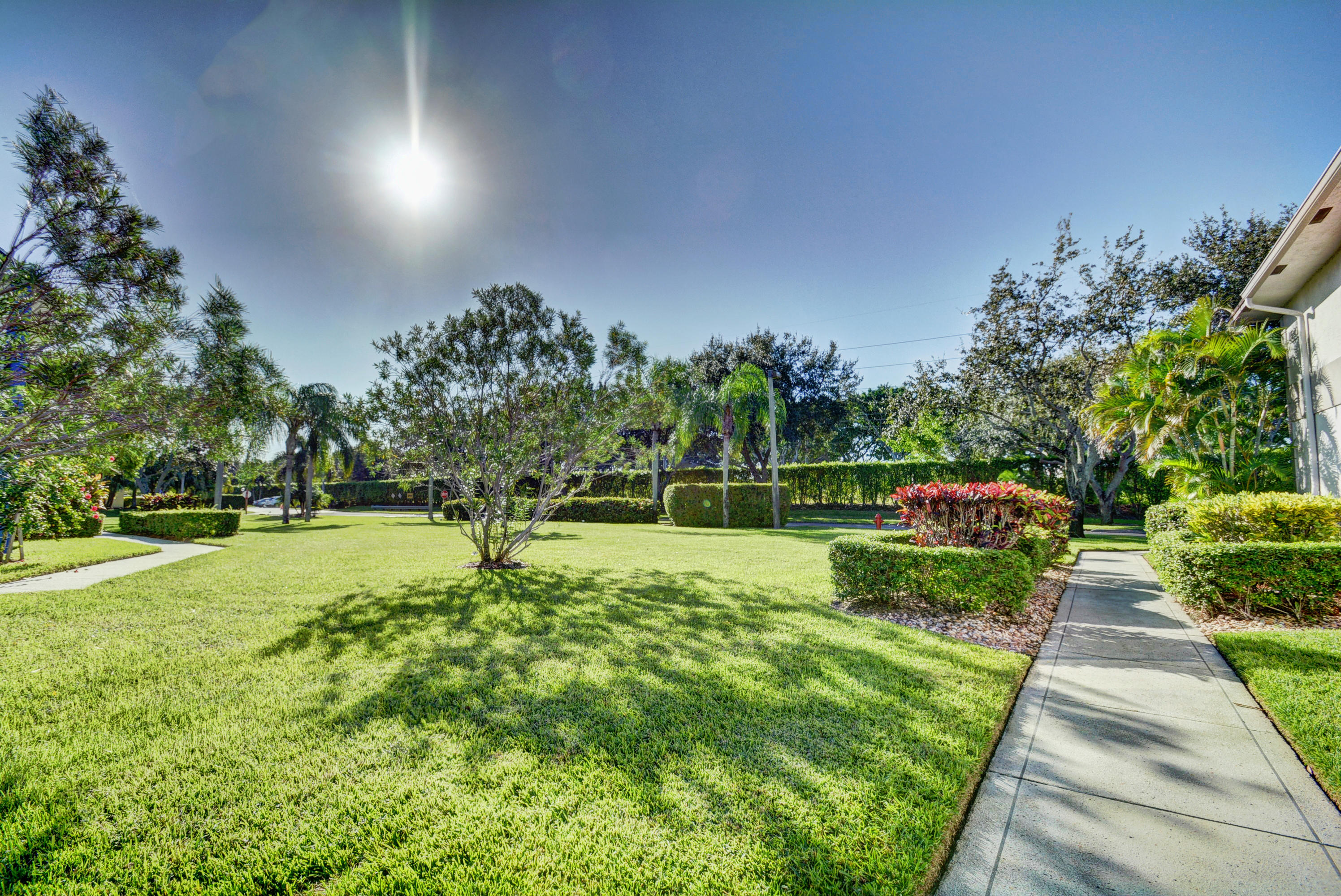 LAKES OF DELRAY - Residential