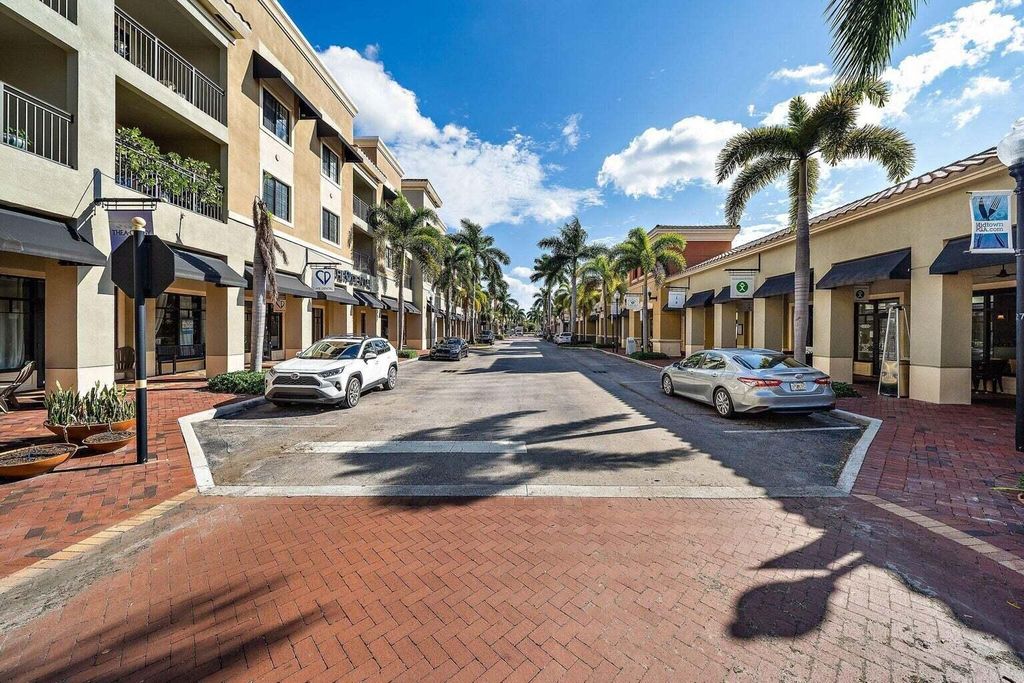 Photo of 4883 Pga Boulevard #208, Palm Beach Gardens, FL 33418 (MLS # R11026747)