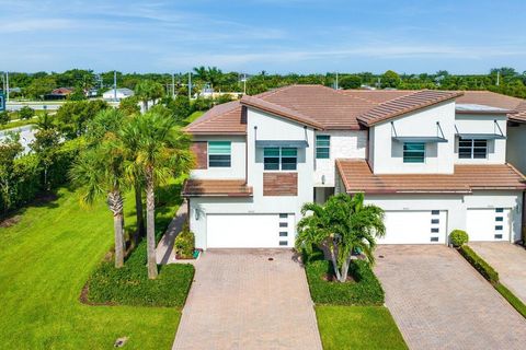 A home in Lake Worth