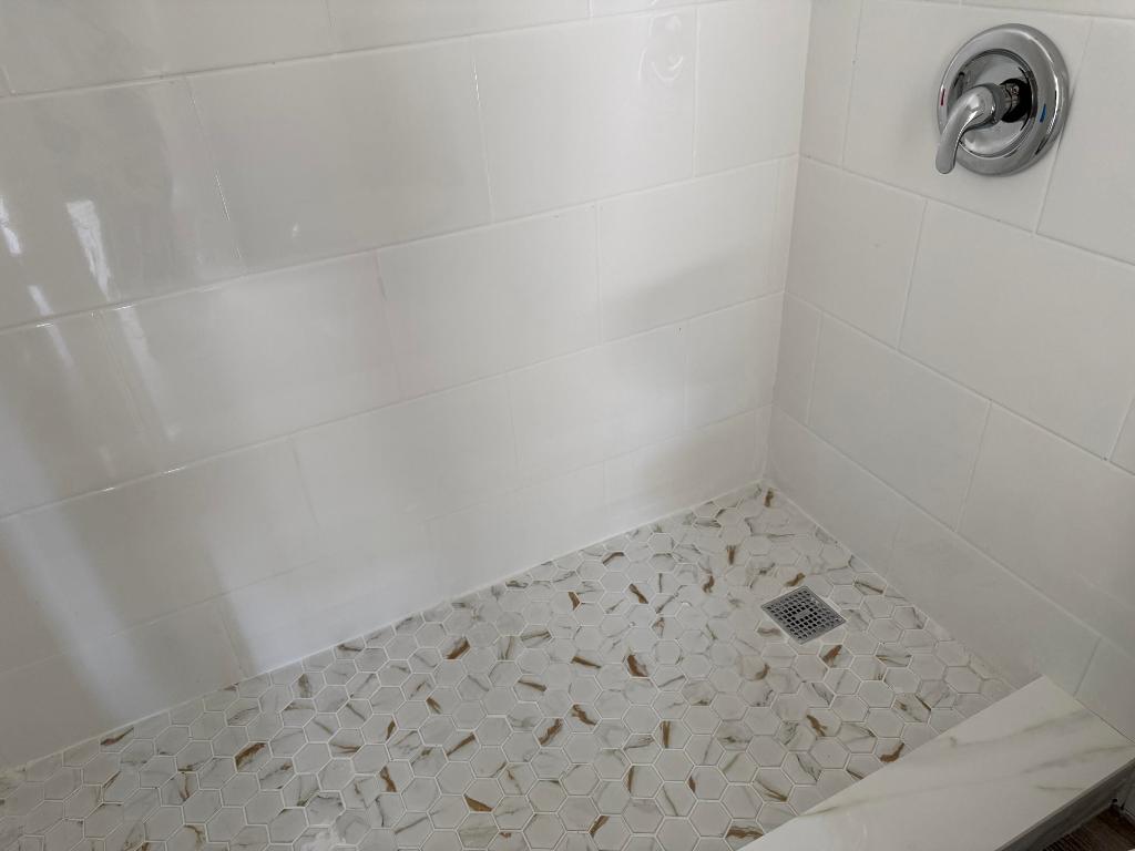 CANALAKE - Residential Lease