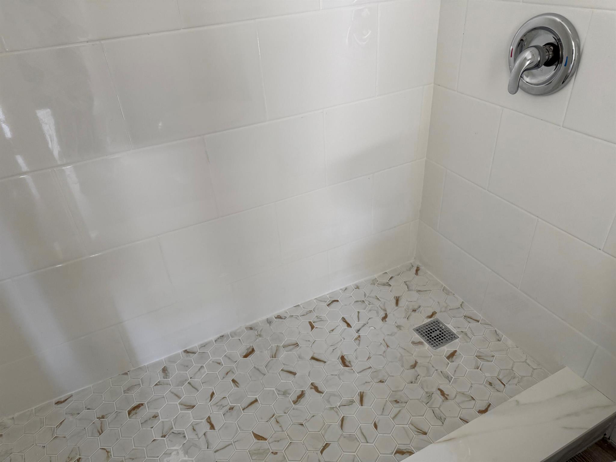 CANALAKE - Residential Lease