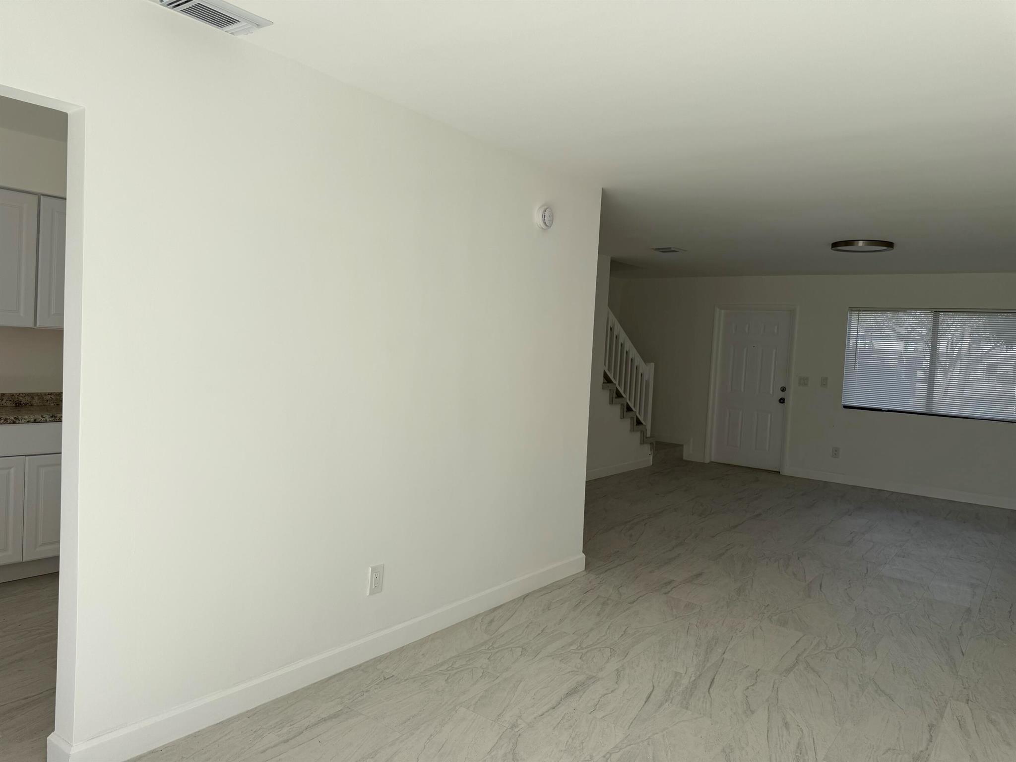 CANALAKE - Residential Lease