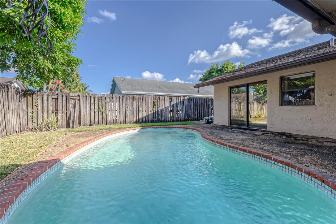 North Lauderdale Village - Residential