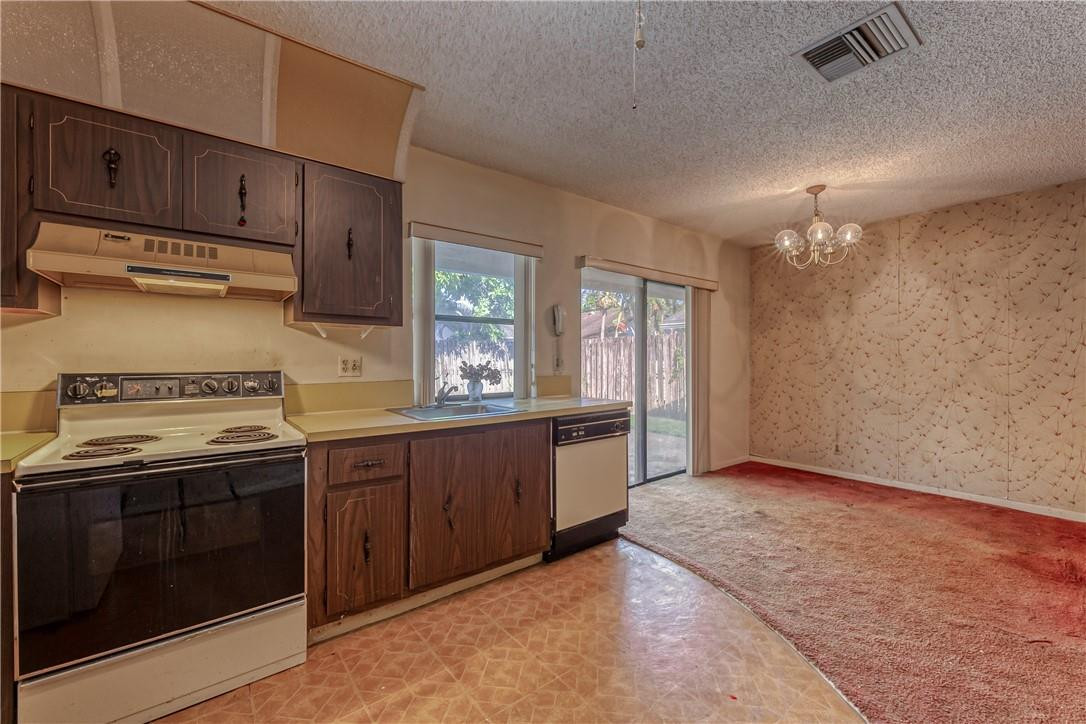 North Lauderdale Village - Residential