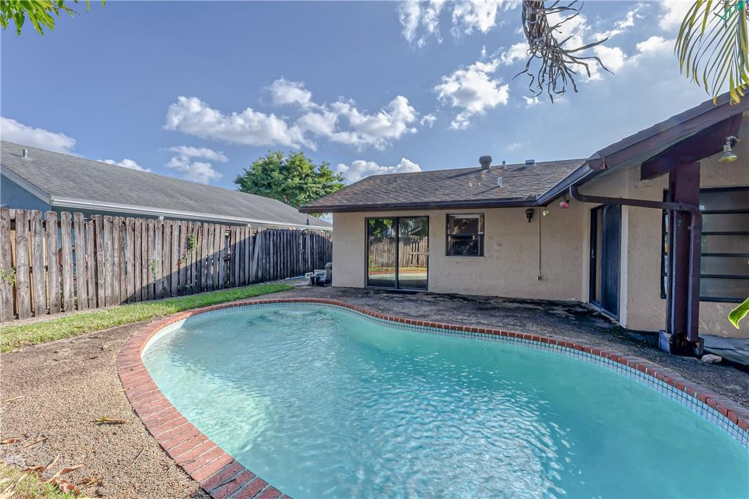 North Lauderdale Village - Residential