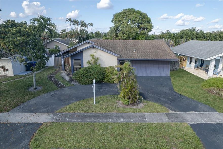 ATTENTION INVESTORS OR END USERS: GREAT POTENTIAL ON THIS 3/2 HOME WITH POOL SOLD DIRECLTY FROM ORIGINAL OWNER. READY FOR YOUR DECORATOR TOUCHES. CIRCULAR DRIVEWAY, NO HOA.GREAT LOCATION CLOSE TO MAJOR HIGHWAYS, SHOPPING, SCHOOLS ETC. SELLER HAS NOT RESIDED IN THE PROPERTY IN MANY YEARS, THERE'S NO SELLER'S DISCLOSURE.