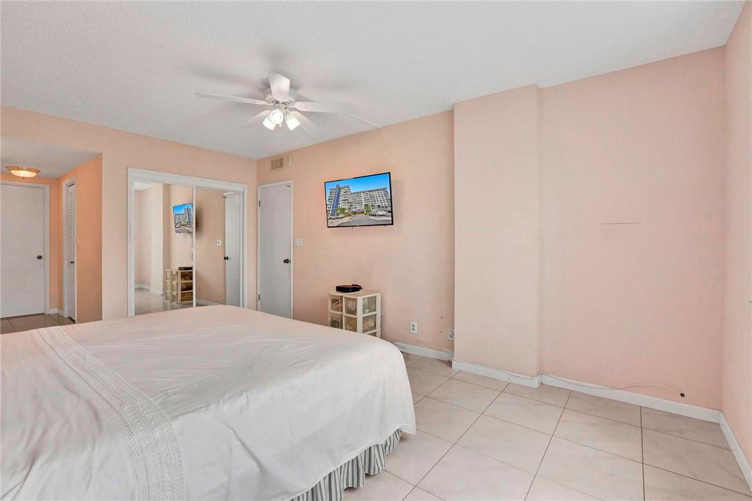 Hillcrest East Condo - Residential