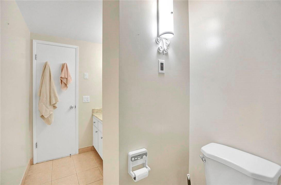 Hillcrest East Condo - Residential