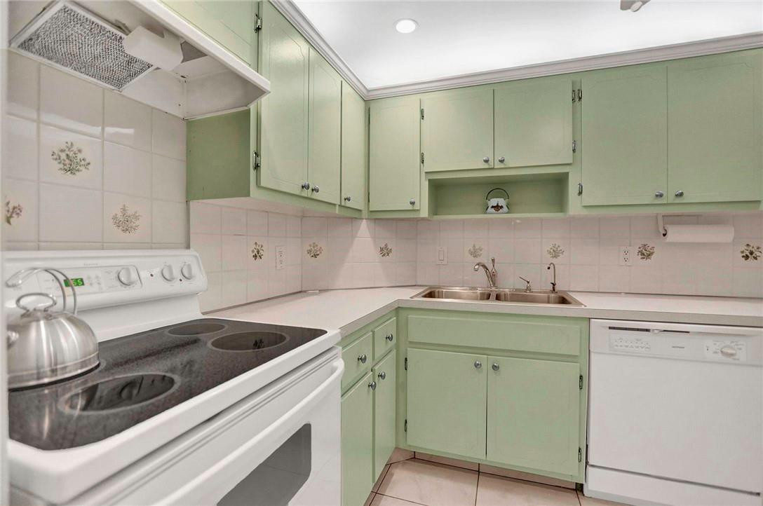 Hillcrest East Condo - Residential