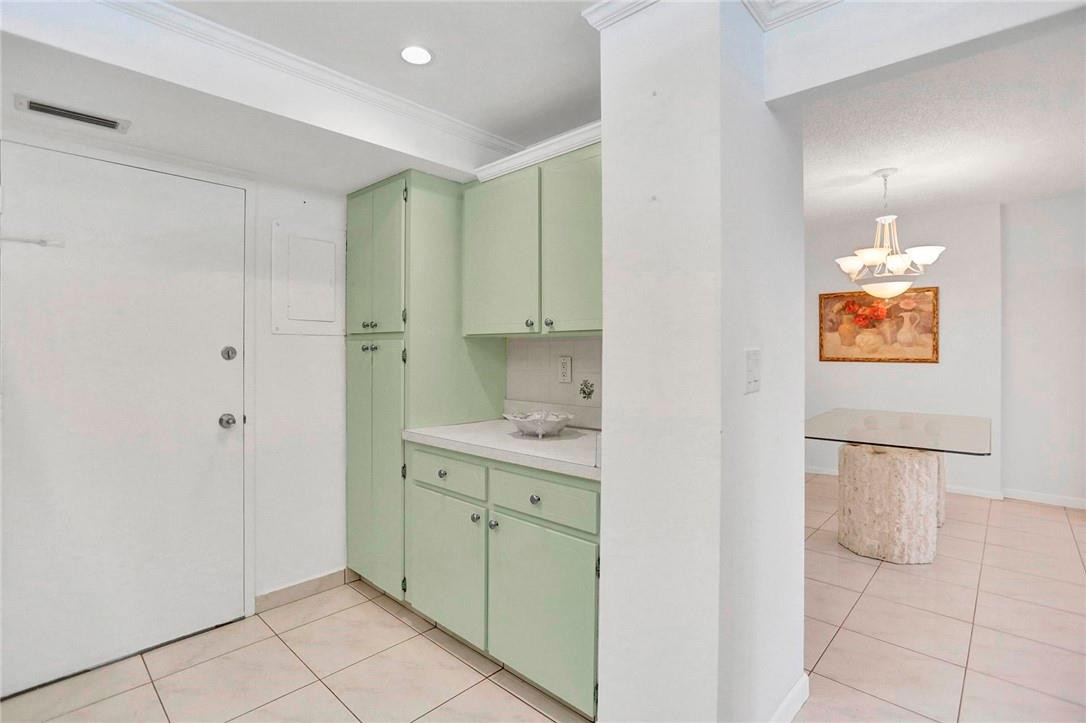 Hillcrest East Condo - Residential