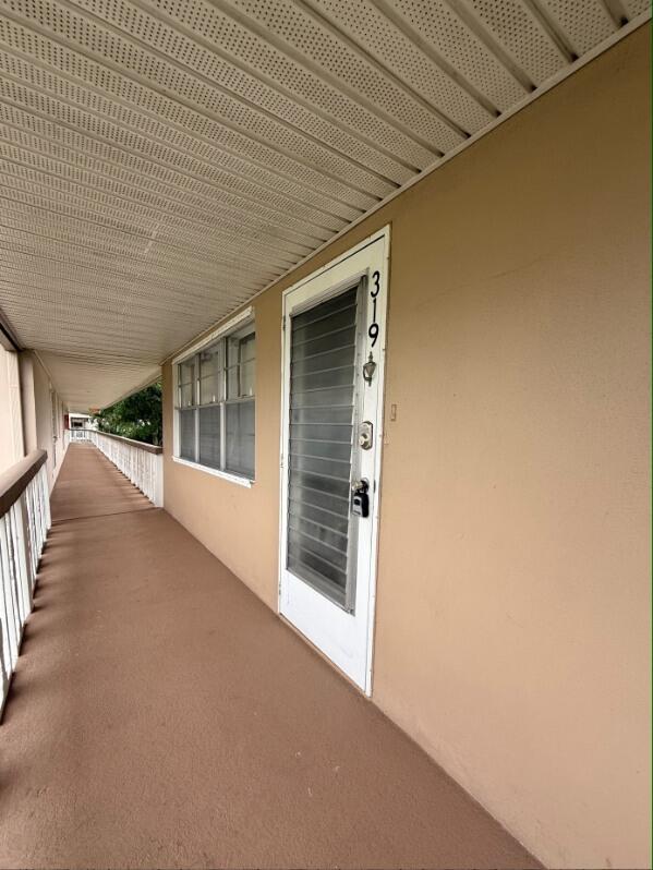 Photo of 319 WINDSOR N, West Palm Beach, FL 33417 (MLS # B26090328)