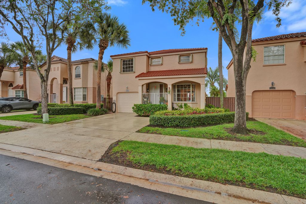 Photo of 1264 NW 110th Avenue, Plantation, FL 33322 (MLS # B26011864)