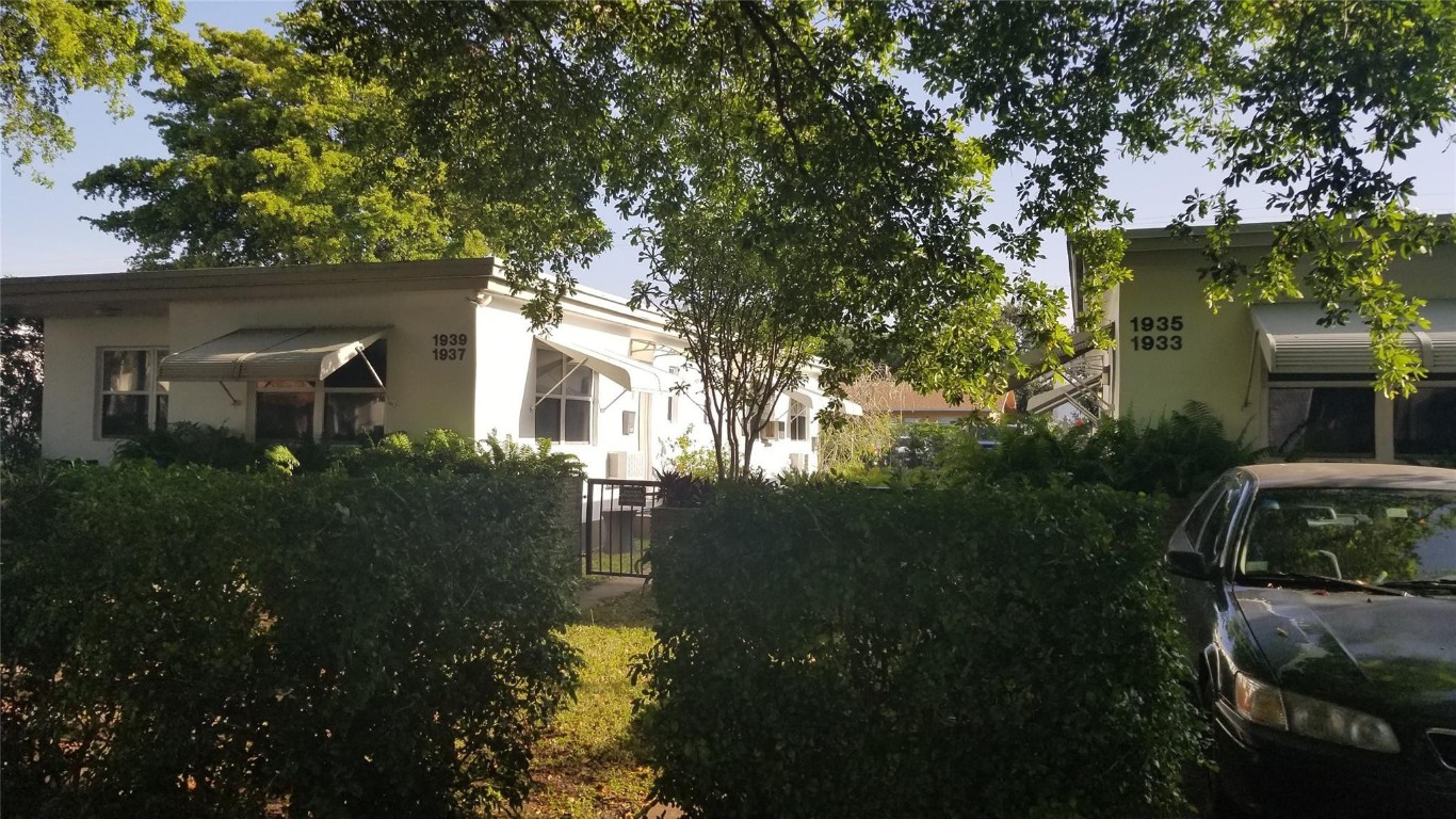 Hollywood South Side Add - Residential Income