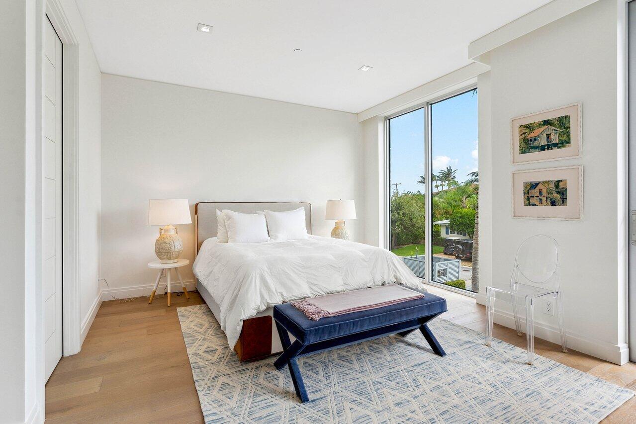 SEAGATE YACHT CLUB - Residential