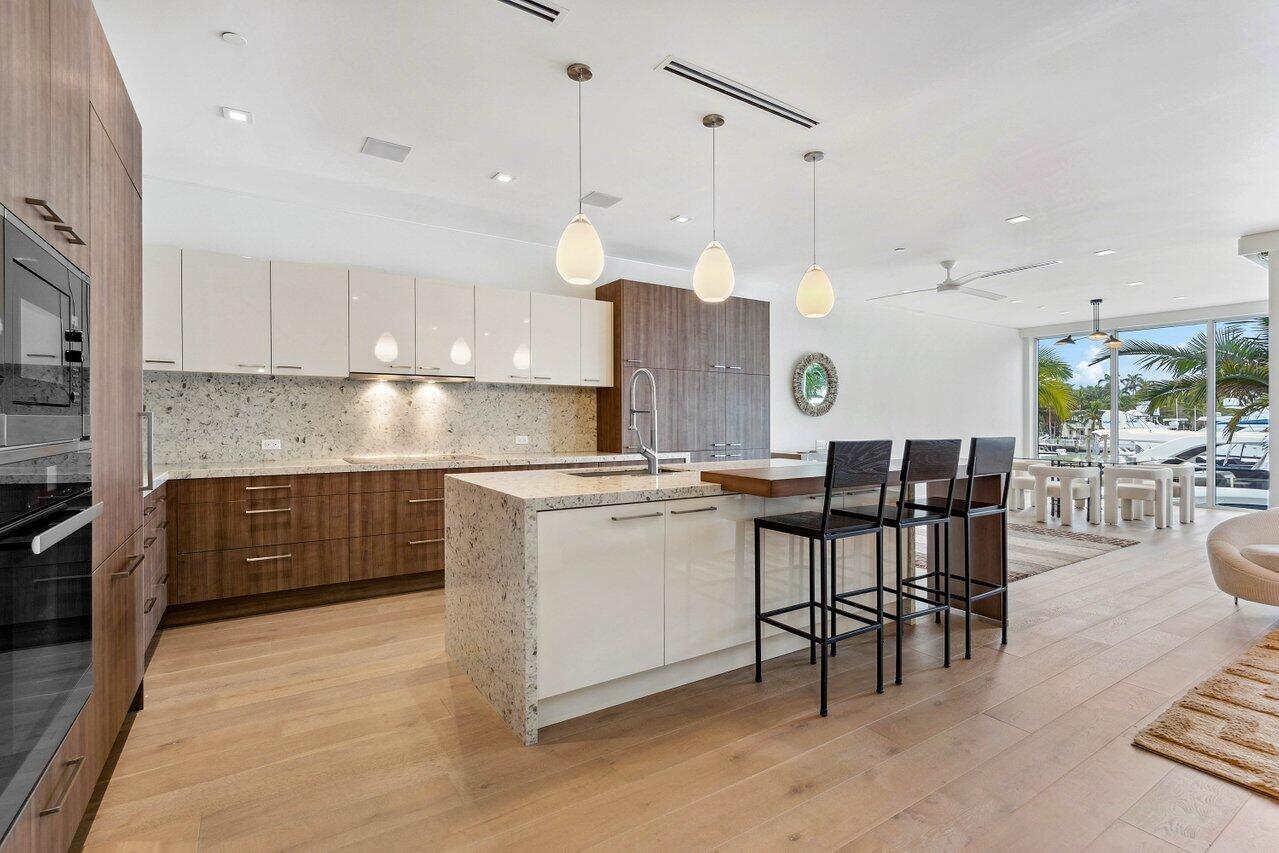 SEAGATE YACHT CLUB - Residential