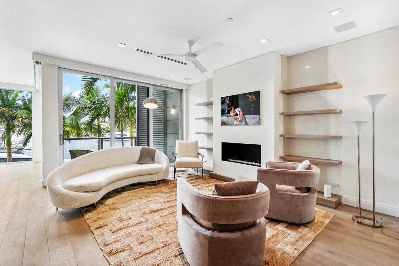 SEAGATE YACHT CLUB - Residential