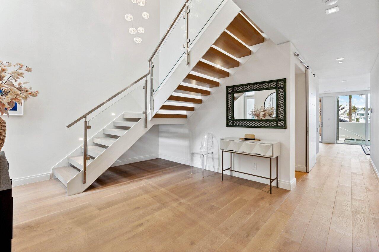 SEAGATE YACHT CLUB - Residential