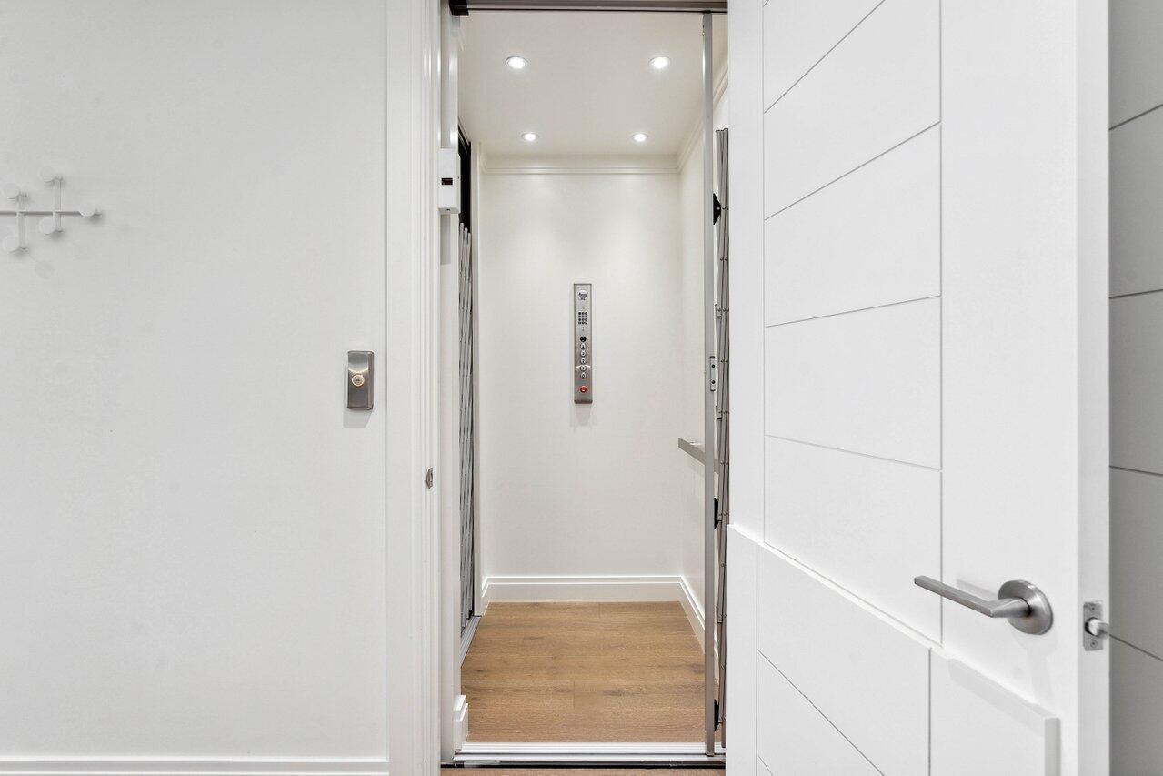 SEAGATE YACHT CLUB - Residential