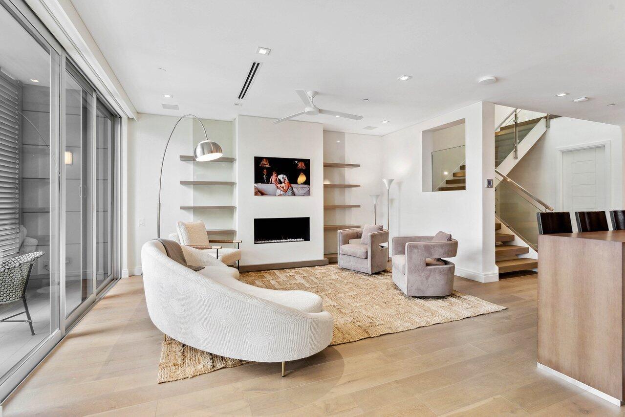 SEAGATE YACHT CLUB - Residential