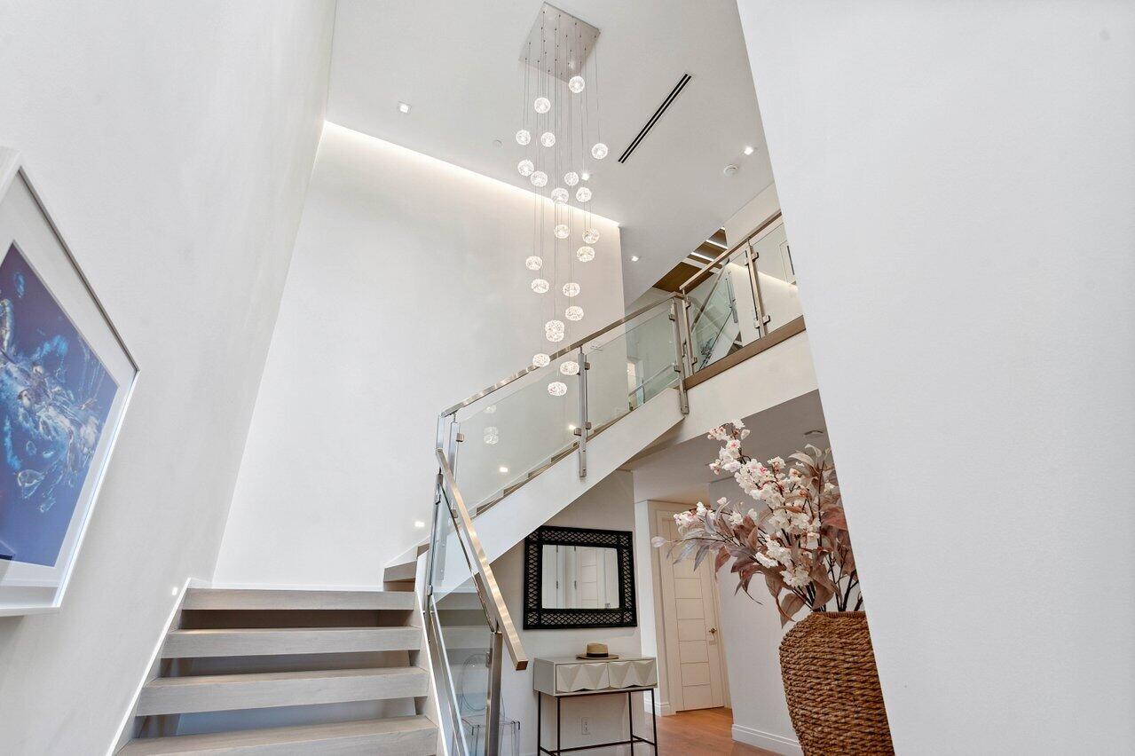 SEAGATE YACHT CLUB - Residential