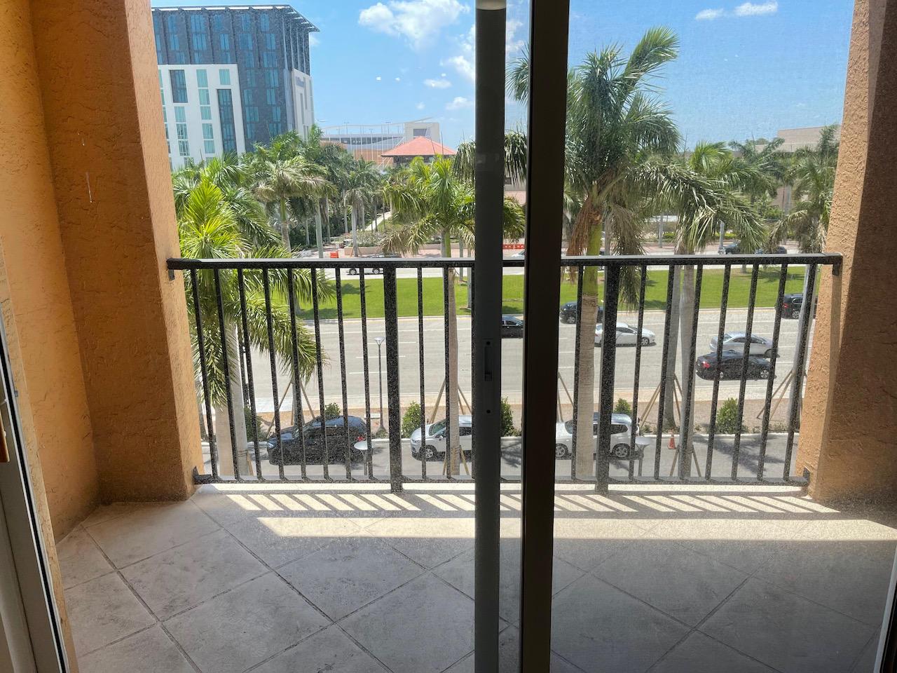 CITYPLACE TOWER CONDOMINI - Residential Lease