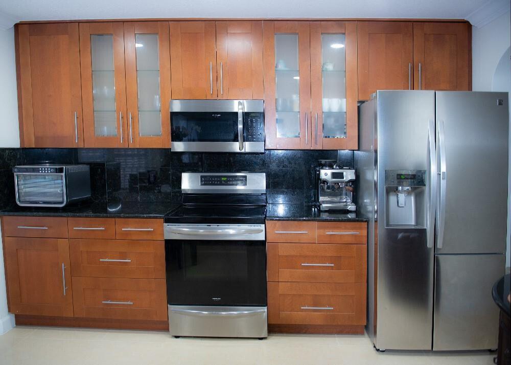 6125 NW 40th Street
