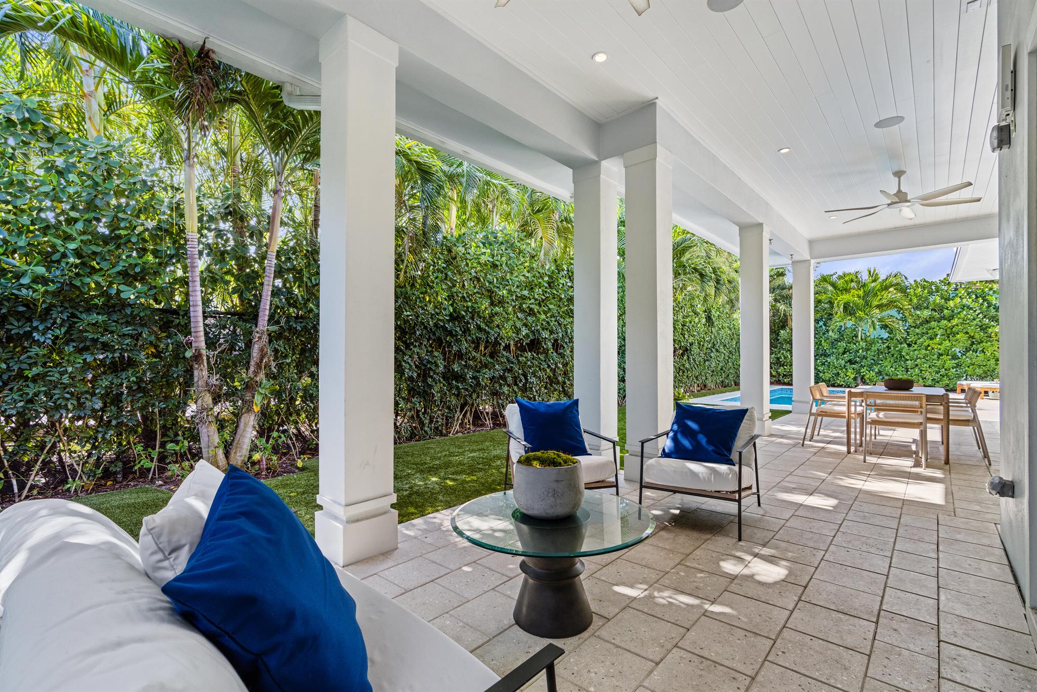 EDGEWATER - Residential