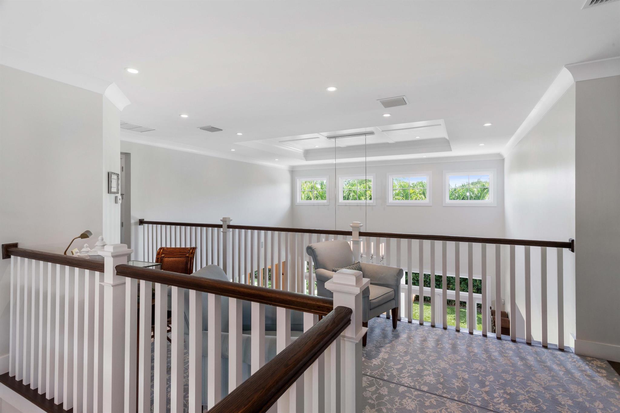 EDGEWATER - Residential