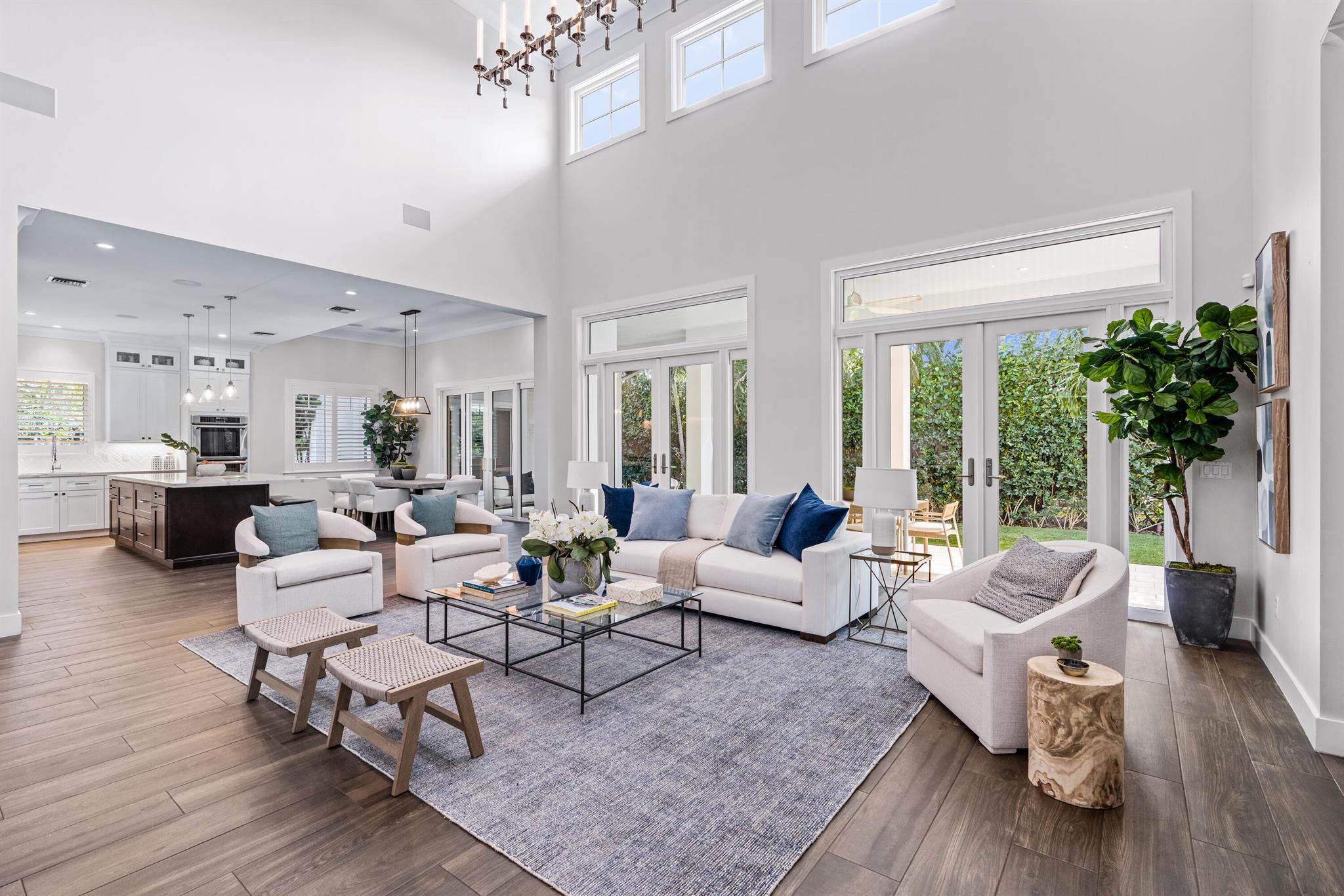 EDGEWATER - Residential