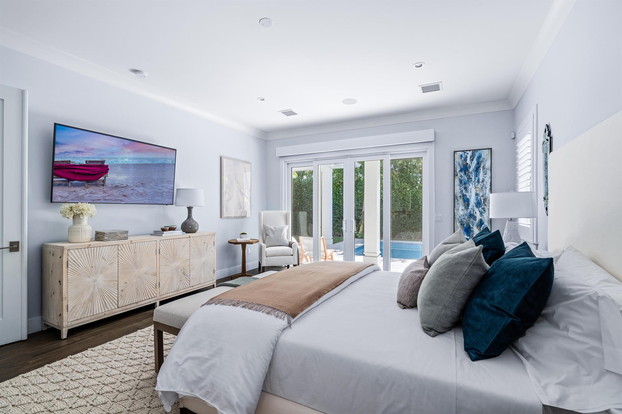 EDGEWATER - Residential