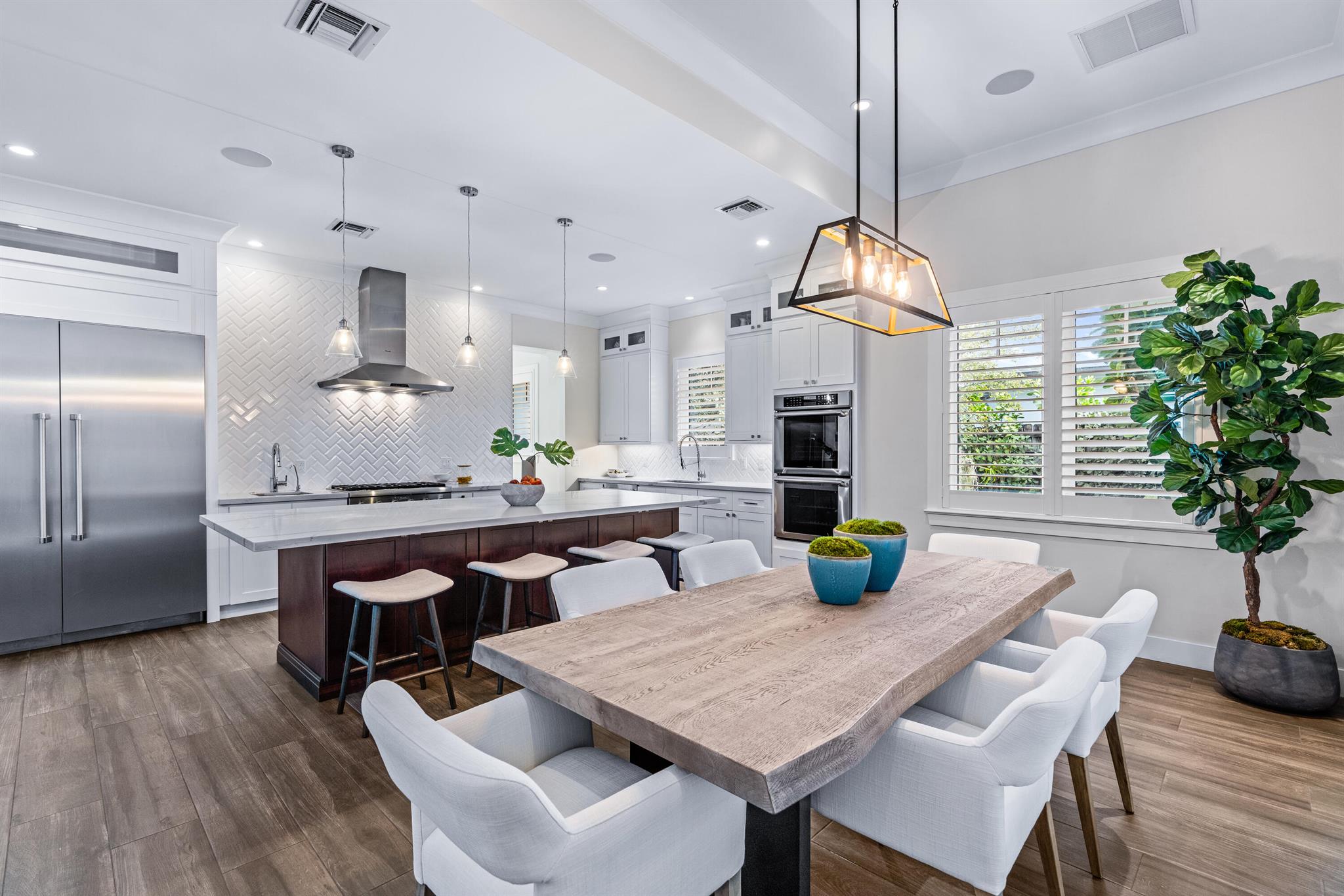 EDGEWATER - Residential