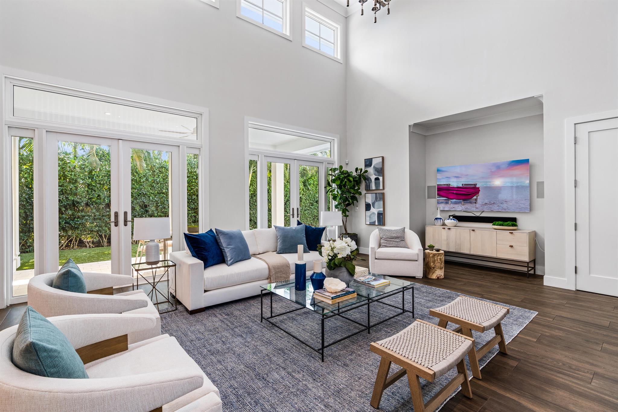 EDGEWATER - Residential