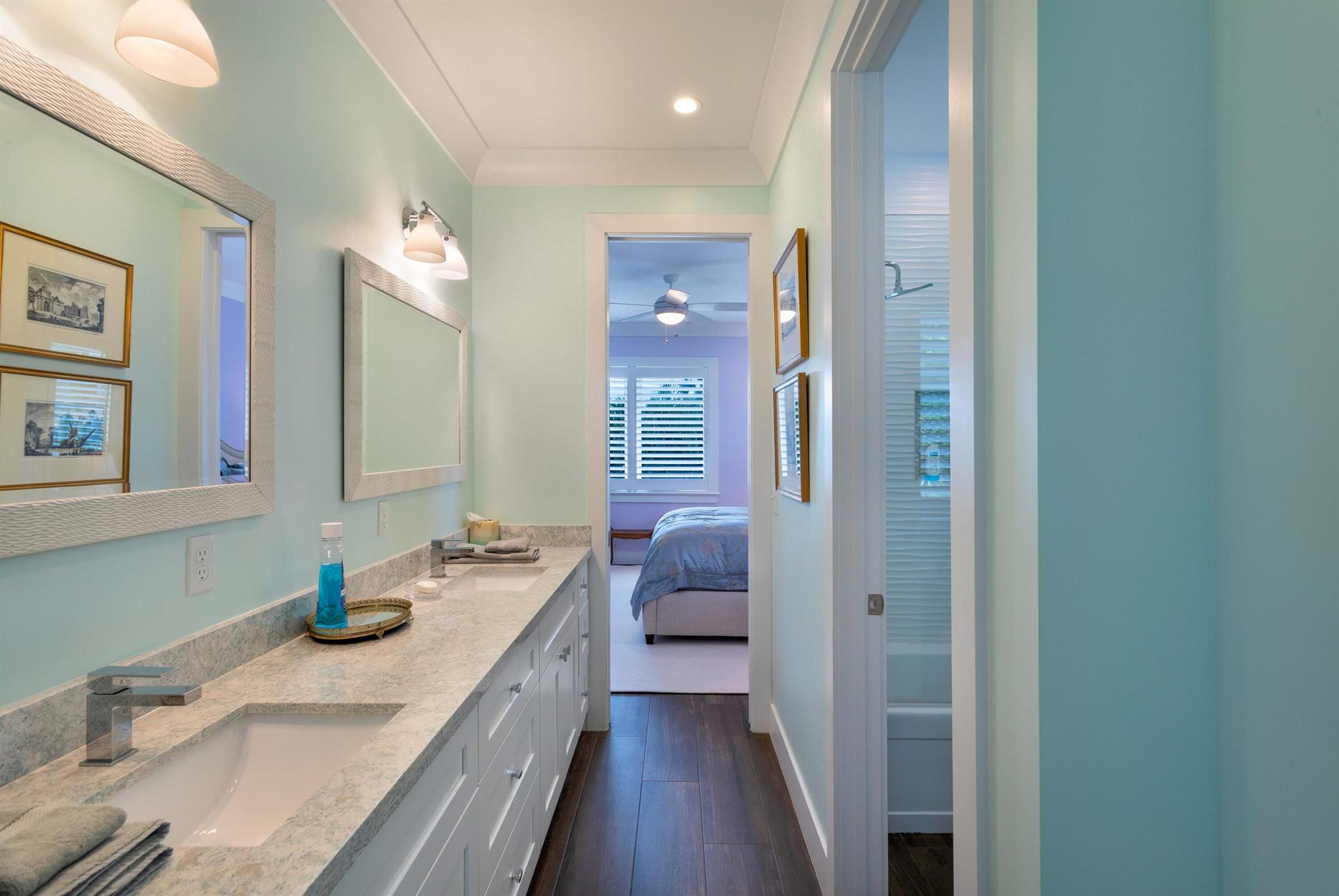 EDGEWATER - Residential