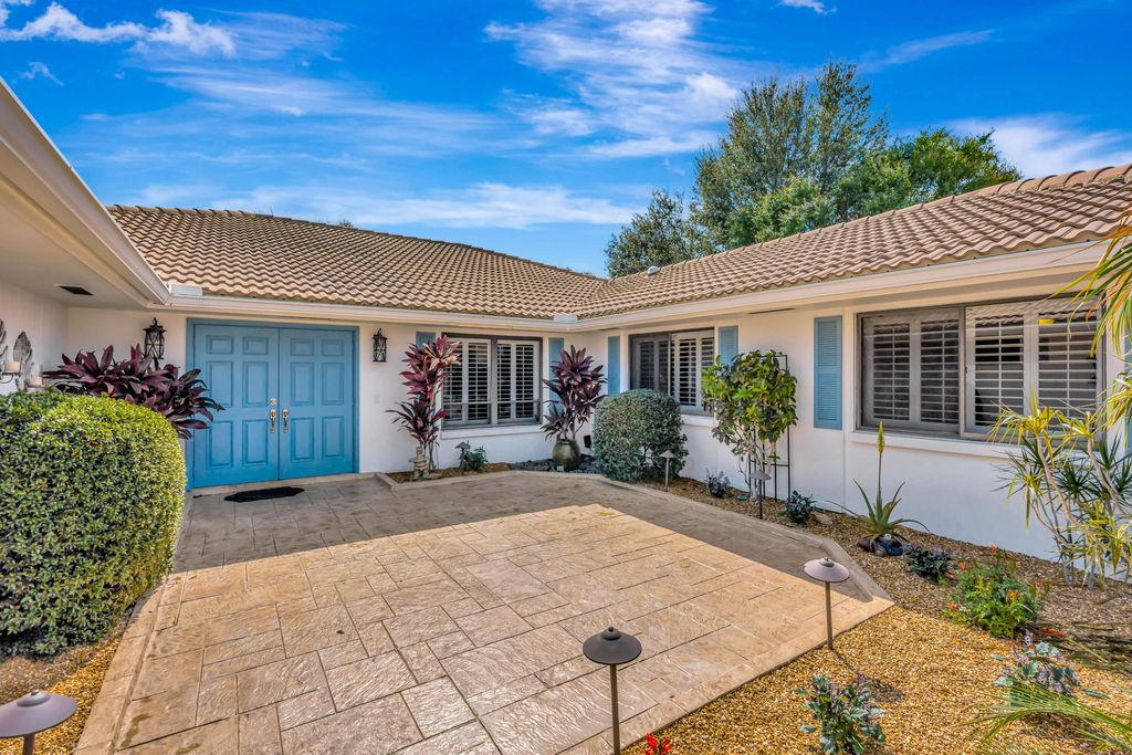 Photo of 1503 SW Troon Circle, Palm City, FL 34990 (MLS # R11164446)