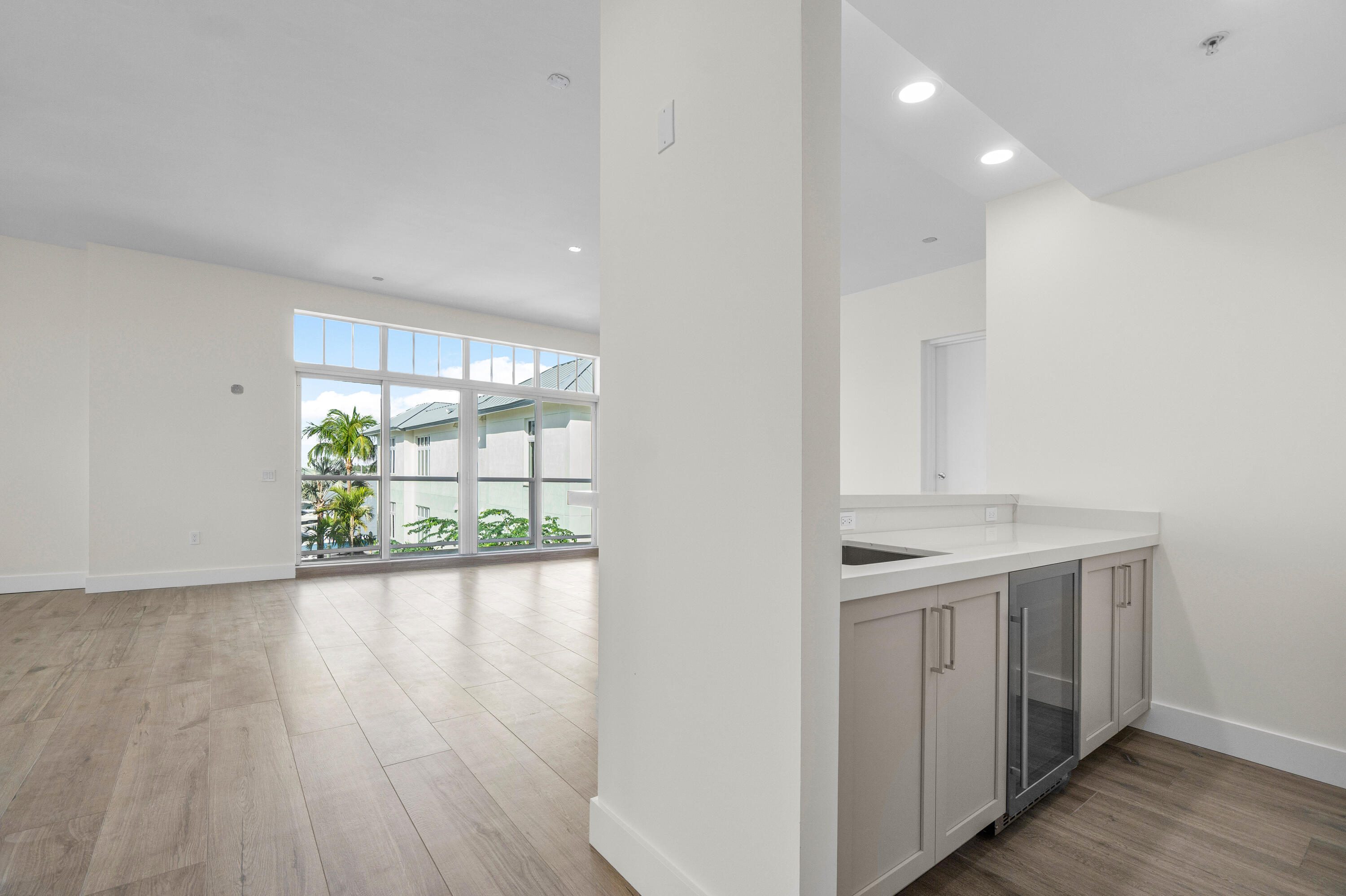 178 Lake Drive 4301
