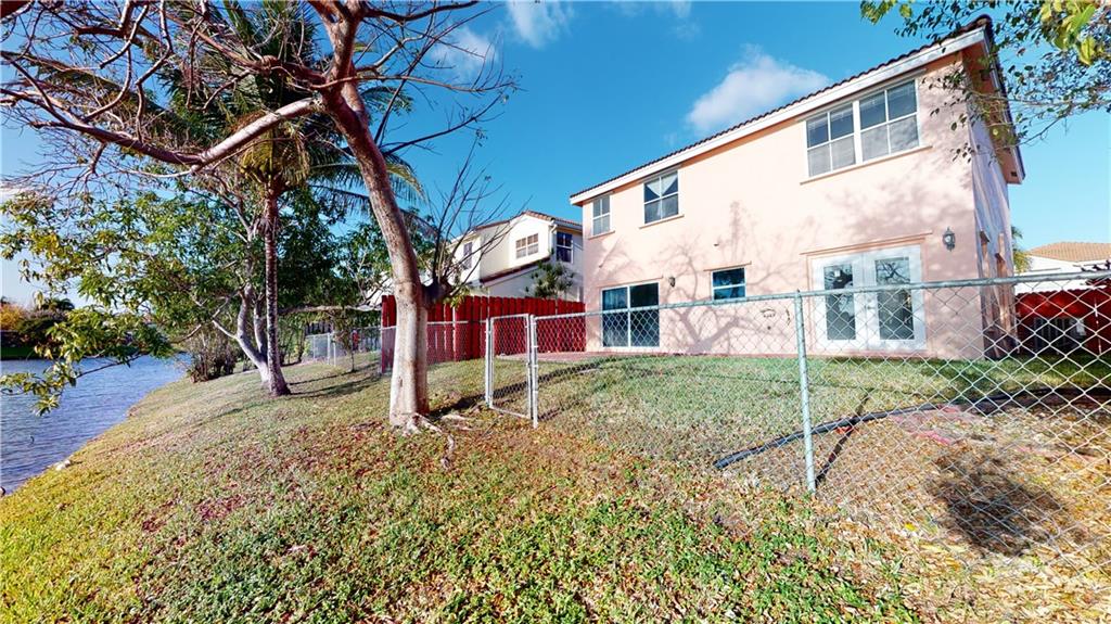 The Palm Island 151-31 B - Residential