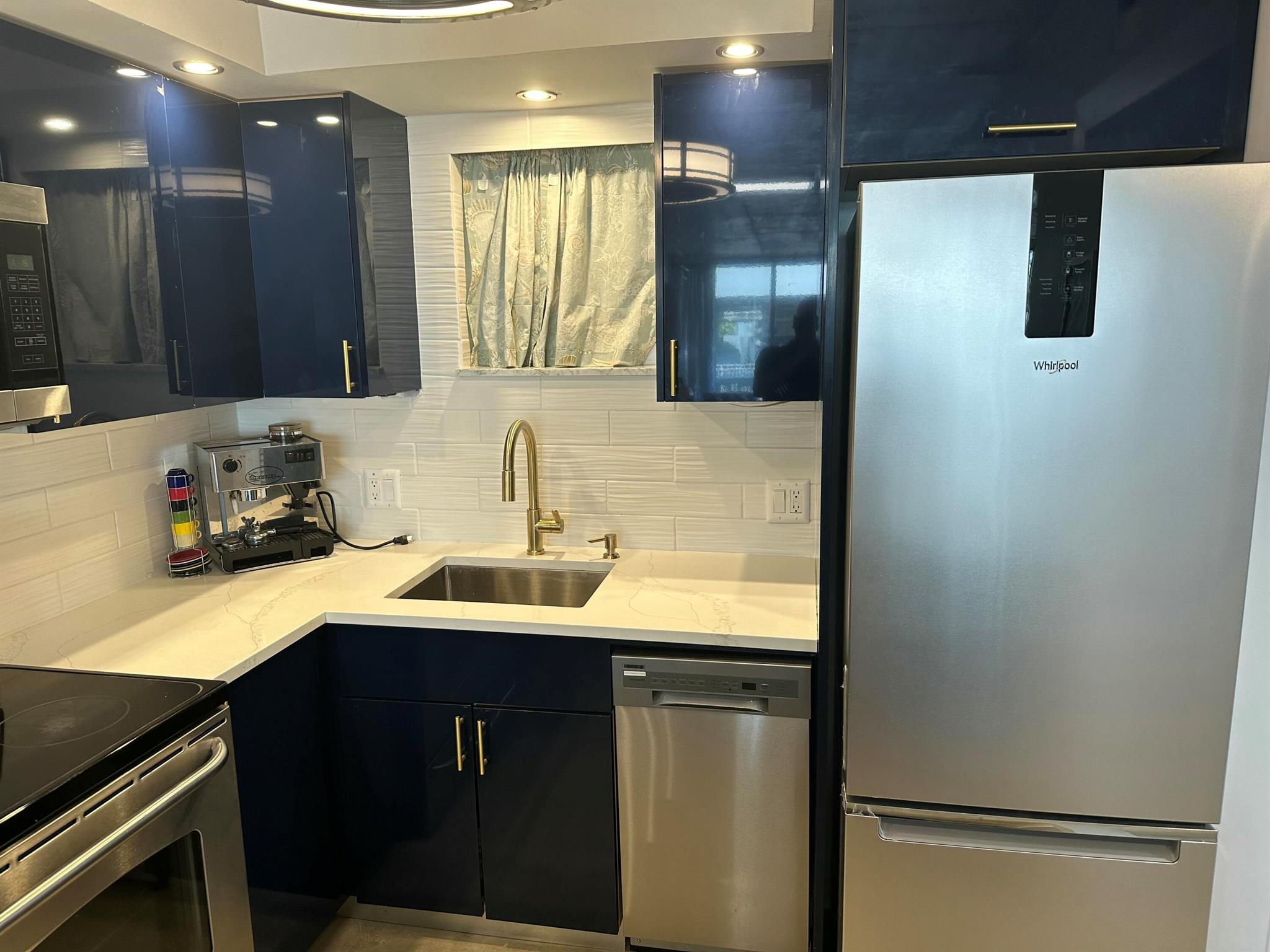 TUSCANY OF PALM BEACH CON - Residential Lease